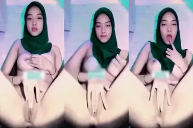 Hijab Cantik Sarah Toket Gede Colmek Memek Basah Gila
